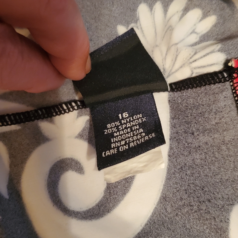 Tankini Swim Top - Picture 2 of 4